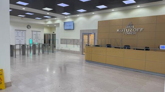 Офисная недвижимость Бизнес-центр "Кутузофф Тауэр"