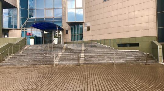 Бизнес-центр "Газфилд" - Офисная недвижимость