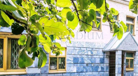 Бизнес-центр "На Коновалова" - Офисная недвижимость