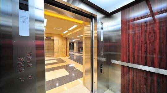 Офисная недвижимость Бизнес-центр "Victory Park Plaza"/ Бизнес-центр "Минская Плаза"